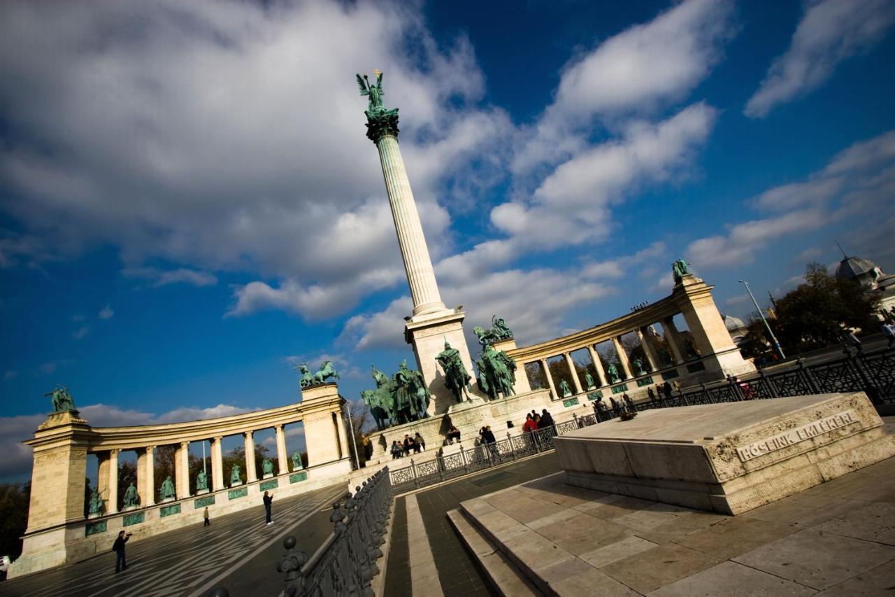 Little Americas Parliament Apts Budapest Exterior foto
